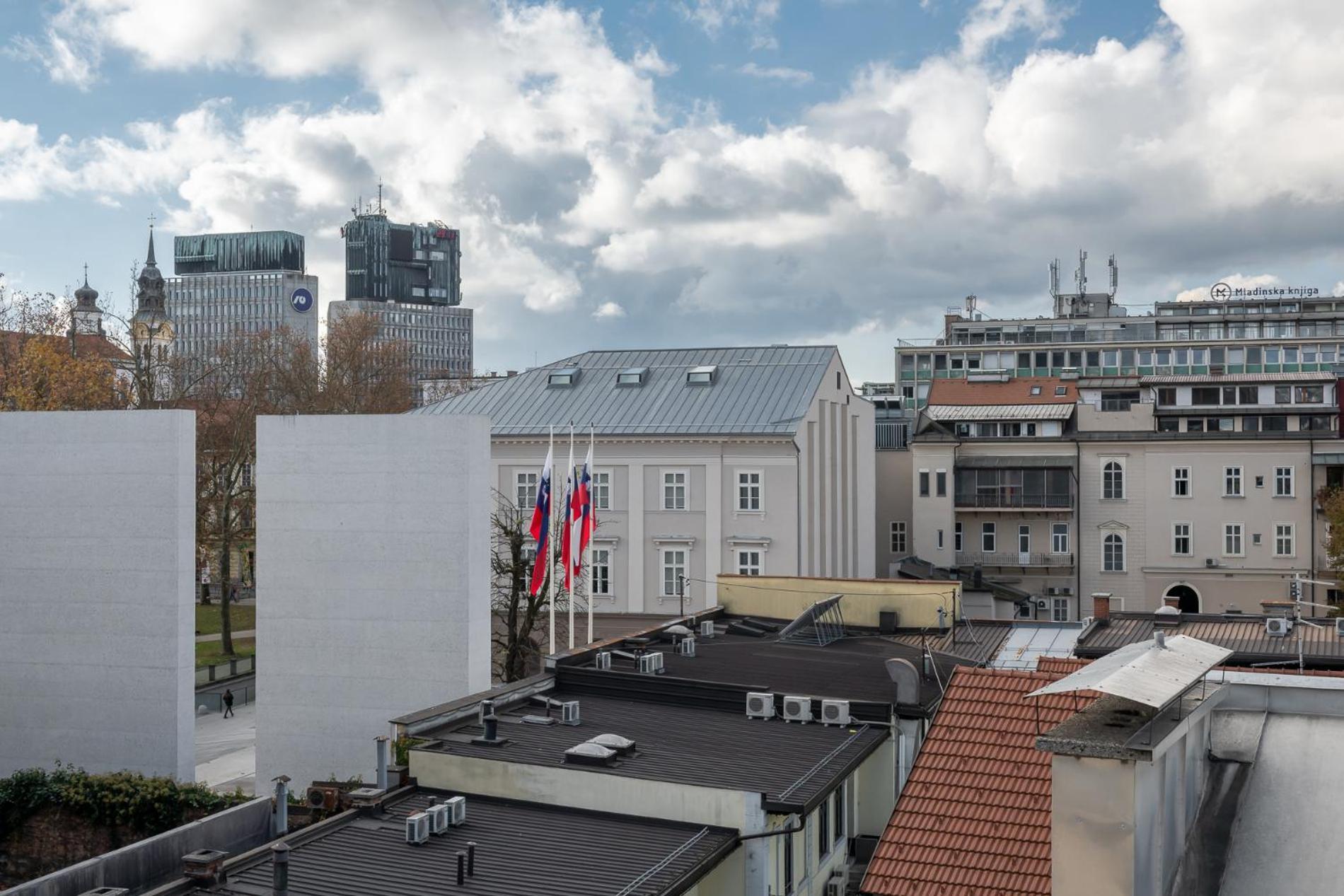 Authentic City Stay Любляна Экстерьер фото