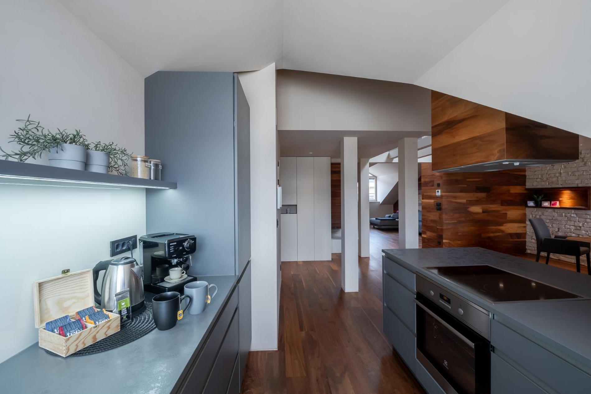 Authentic City Stay Любляна Экстерьер фото