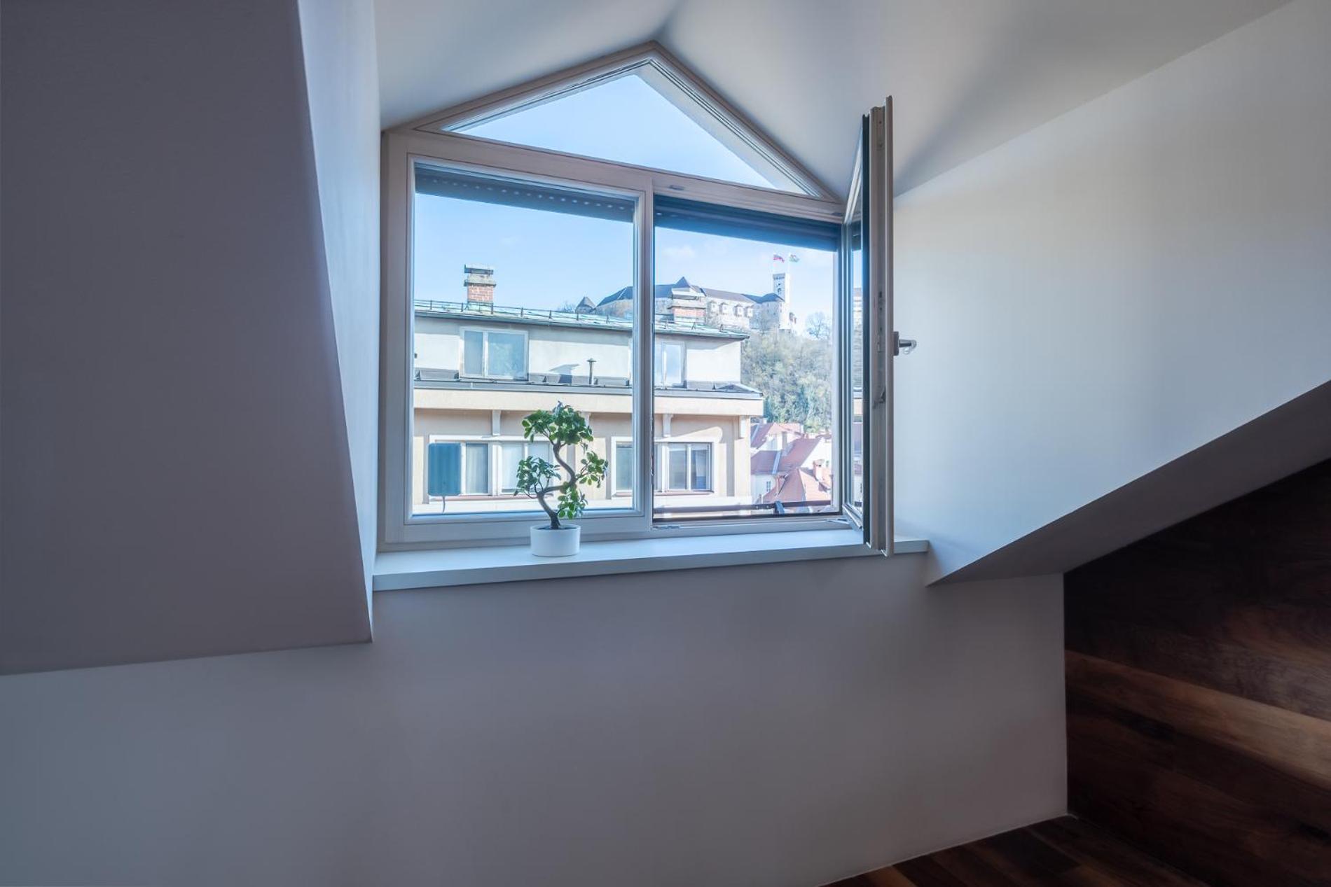 Authentic City Stay Любляна Экстерьер фото